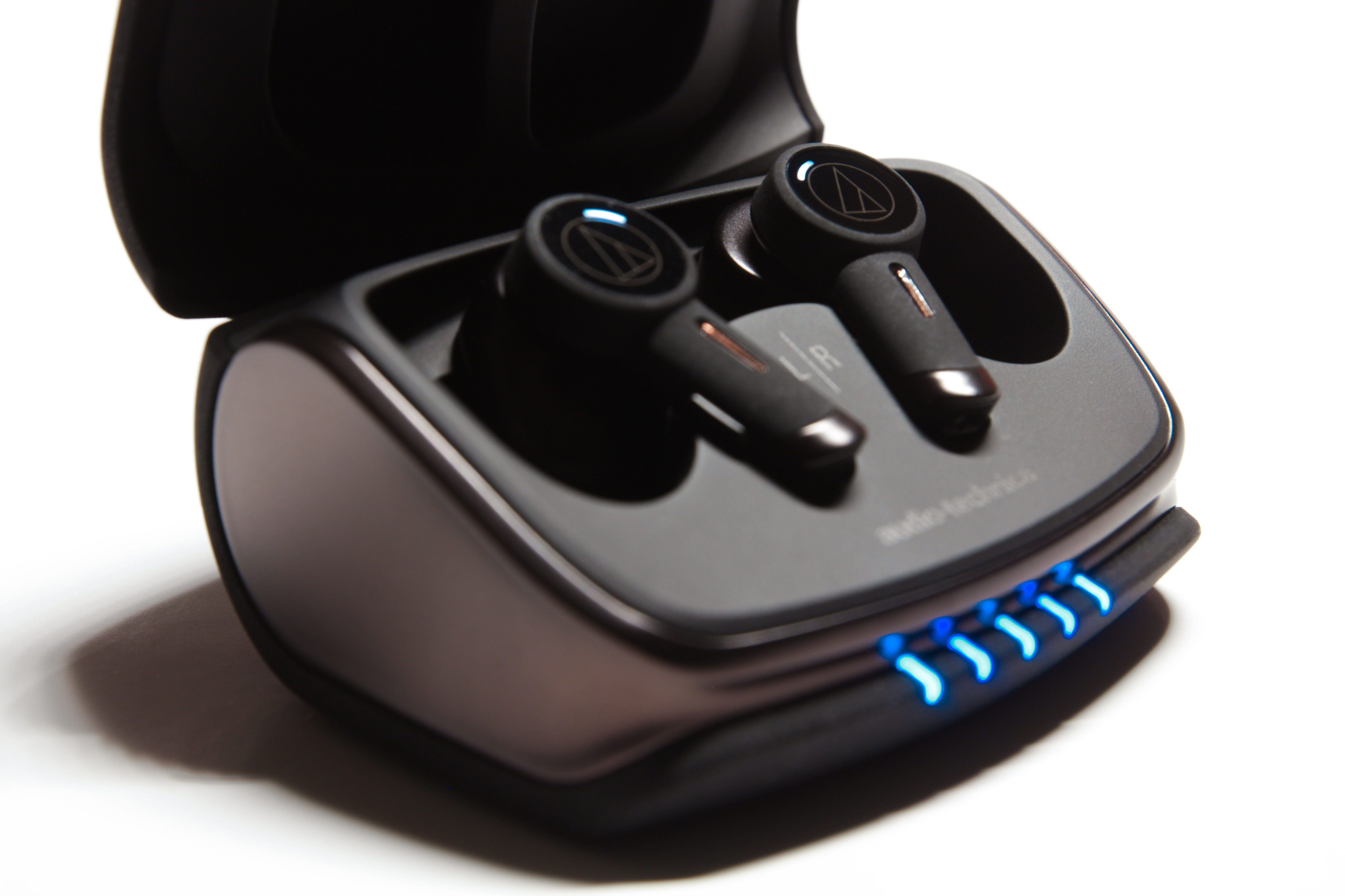 audio-technica ATH-TWX9：我拿它評流行金曲獎最佳錄音獎